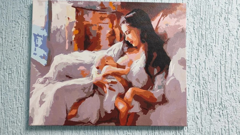 Душа в каждом стежке и штрихе: творчество акушерок ЦГКБ №3 меняет атмосферу женской консультации