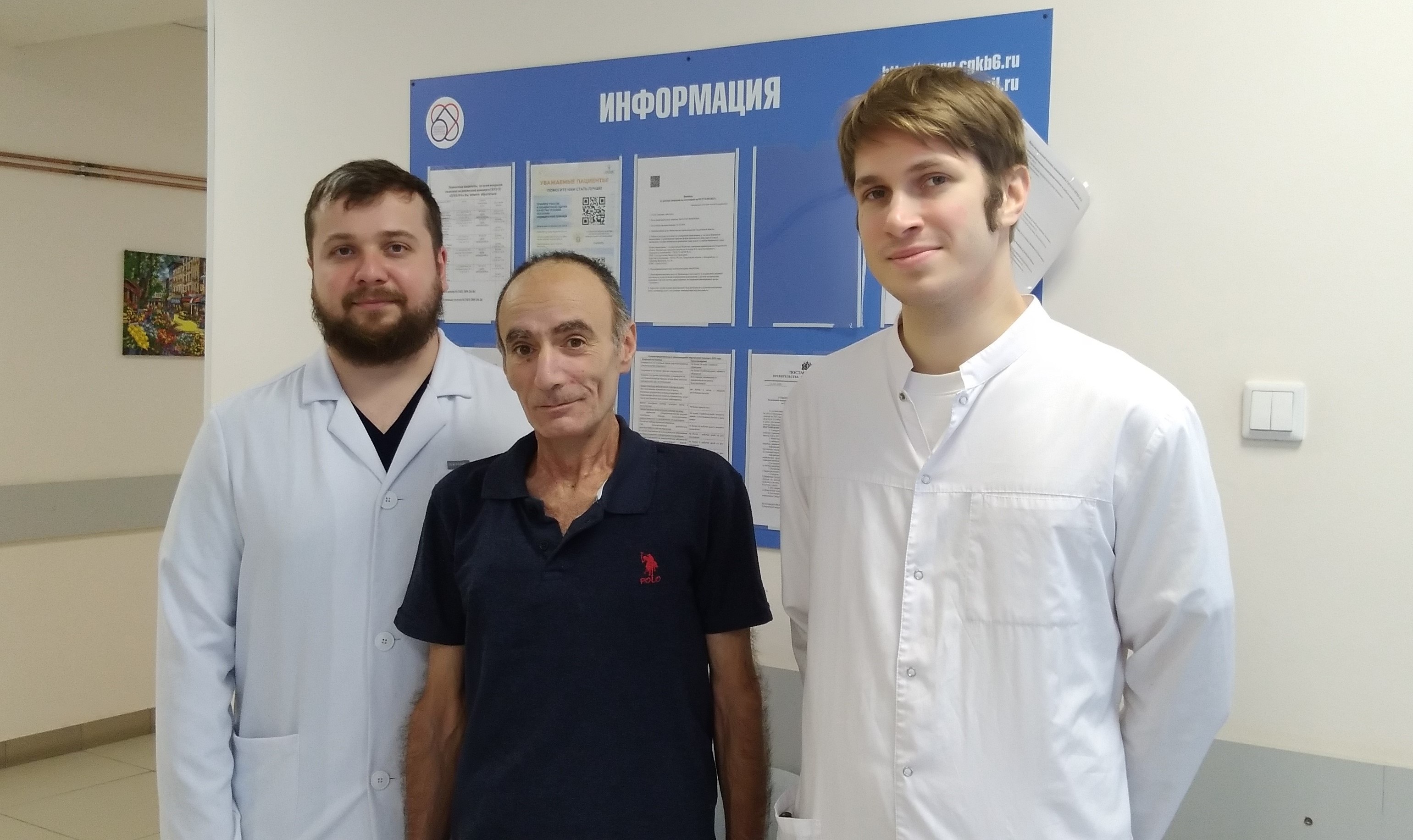 Врач-стажёр ЦГКБ №6 с коллегами после 7-минутной реанимации смог «запустить» сердце мужчины, перенёсшего клиническую смерть