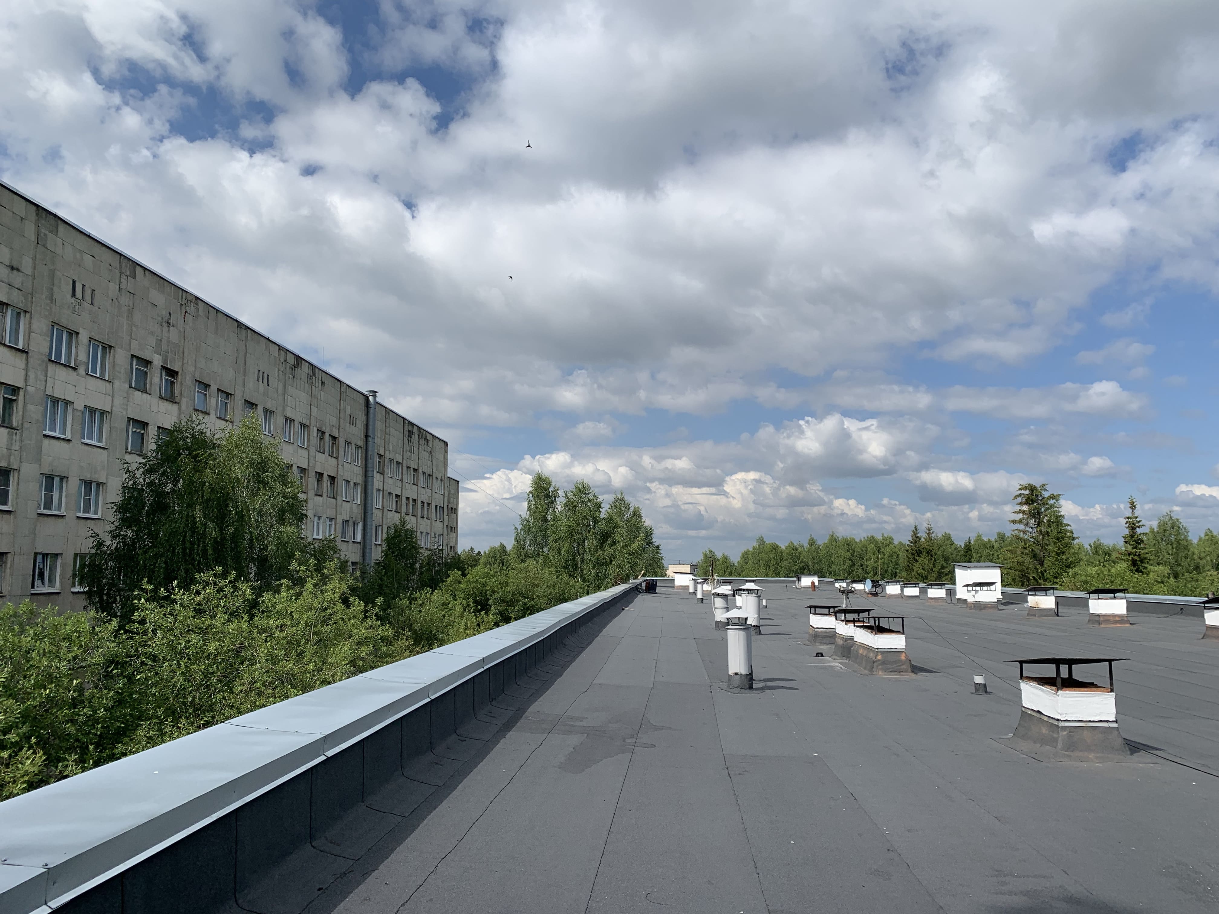 Капитальный ремонт кровли второго корпуса завершён в Городской больнице №1 Нижнего Тагила