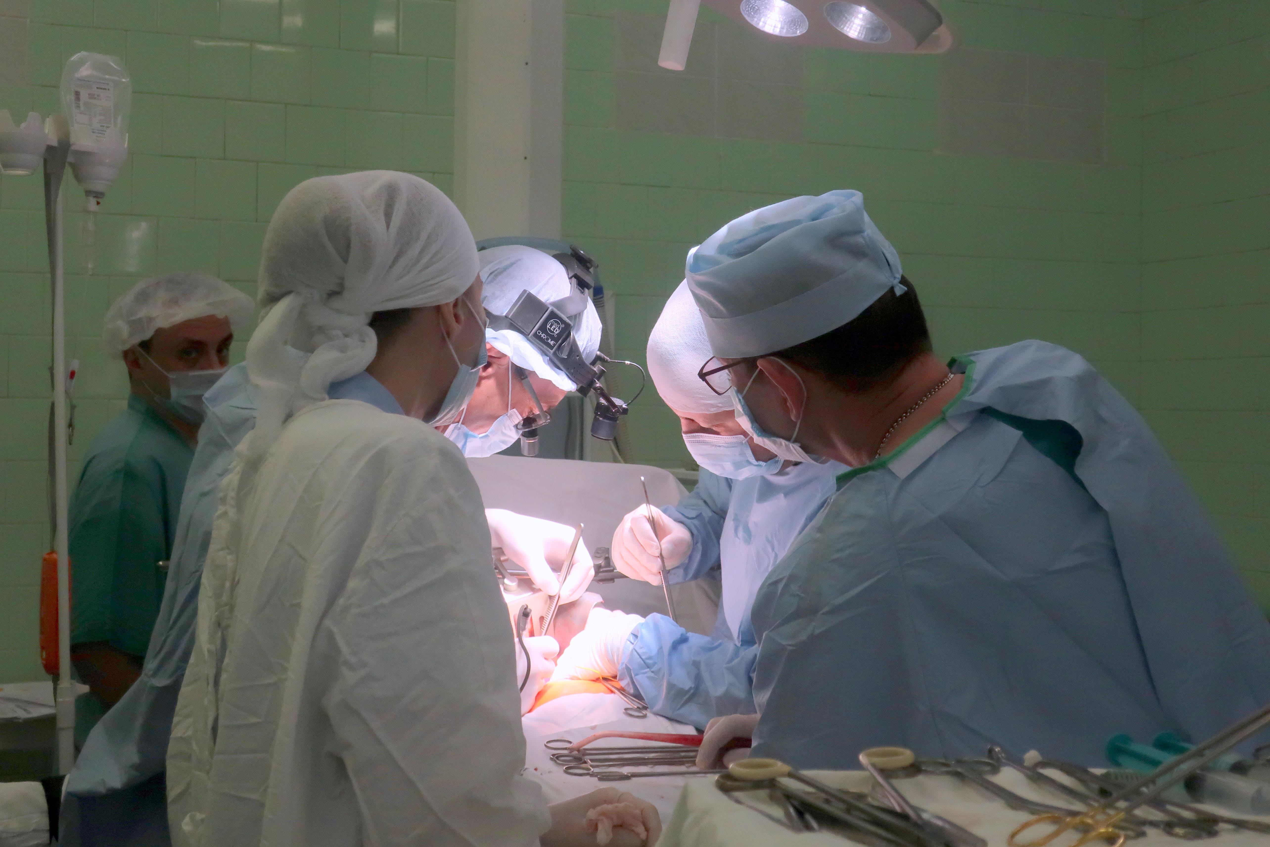 Врачи СОКБ №1 избавили екатеринбуржца от метастазов опухоли, применив внедрённую 5 лет назад методику «выращивания» печени