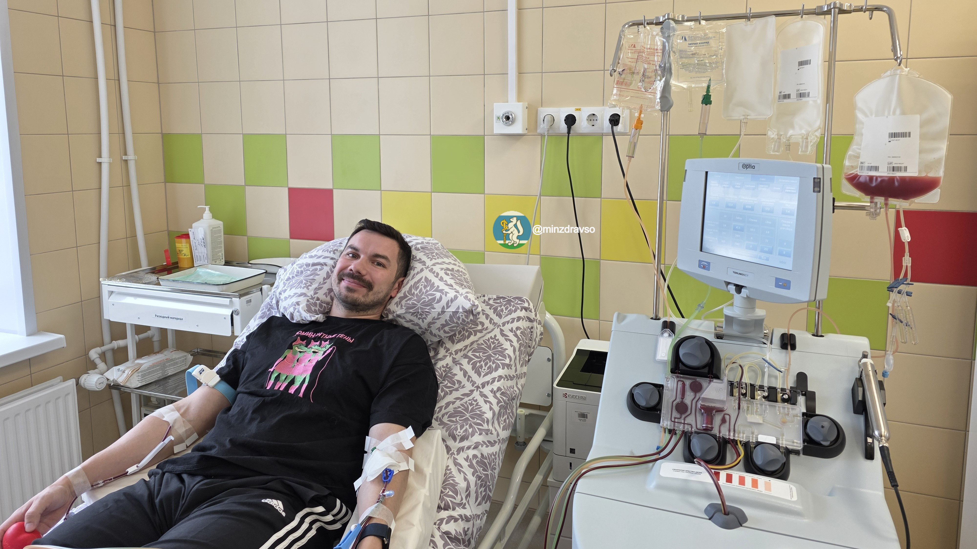 Когда расстояние не помеха для помощи: донор по первому зову прилетел в Екатеринбург из Казахстана для сдачи стволовых клеток