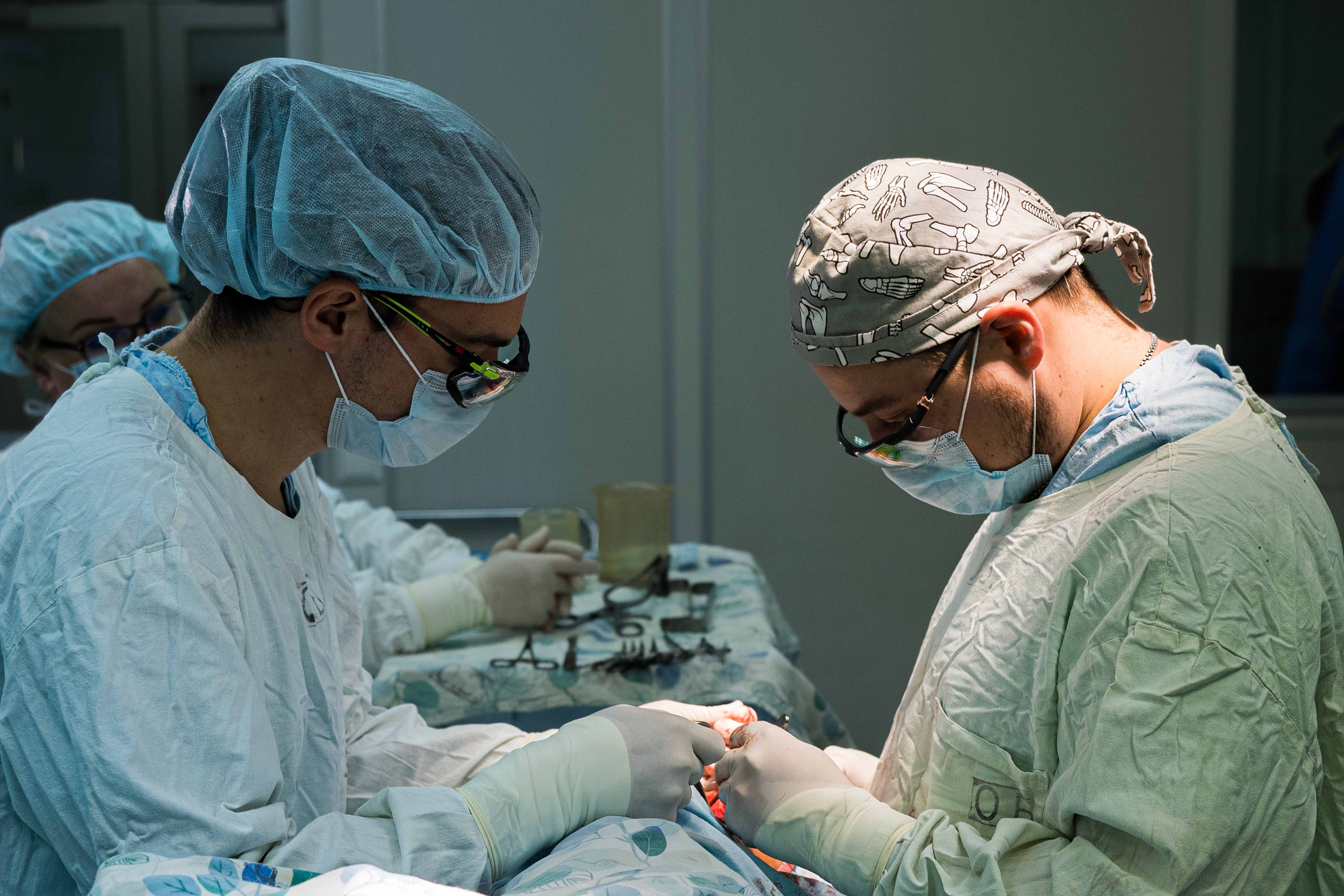 Свердловские онкологи помогли пациенту с четвёртой стадией меланомы достичь стойкой ремиссии