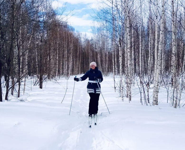Каникулы завершаются, а зимние радости продолжаются: уральские медики напоминают о пользе 10 000 шагов на свежем воздухе