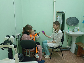 Специалисты выездной поликлиники центра «Бонум» обследовали 40 маленьких жителей севера Свердловской области