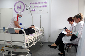 Медицинские сёстры и акушерки соревнуются за звание лучших в Свердловской области