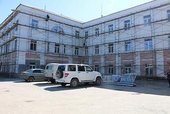 Благодаря программе модернизации первичного звена здравоохранения в Талицком городском округе продолжается ремонт поликлиники