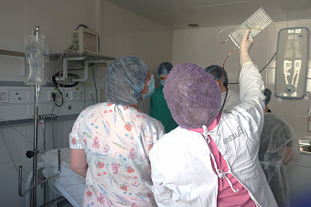 Рекордное количество трансплантаций костного мозга выполнили в 2025 году врачи Свердловской областной клинической больницы №1